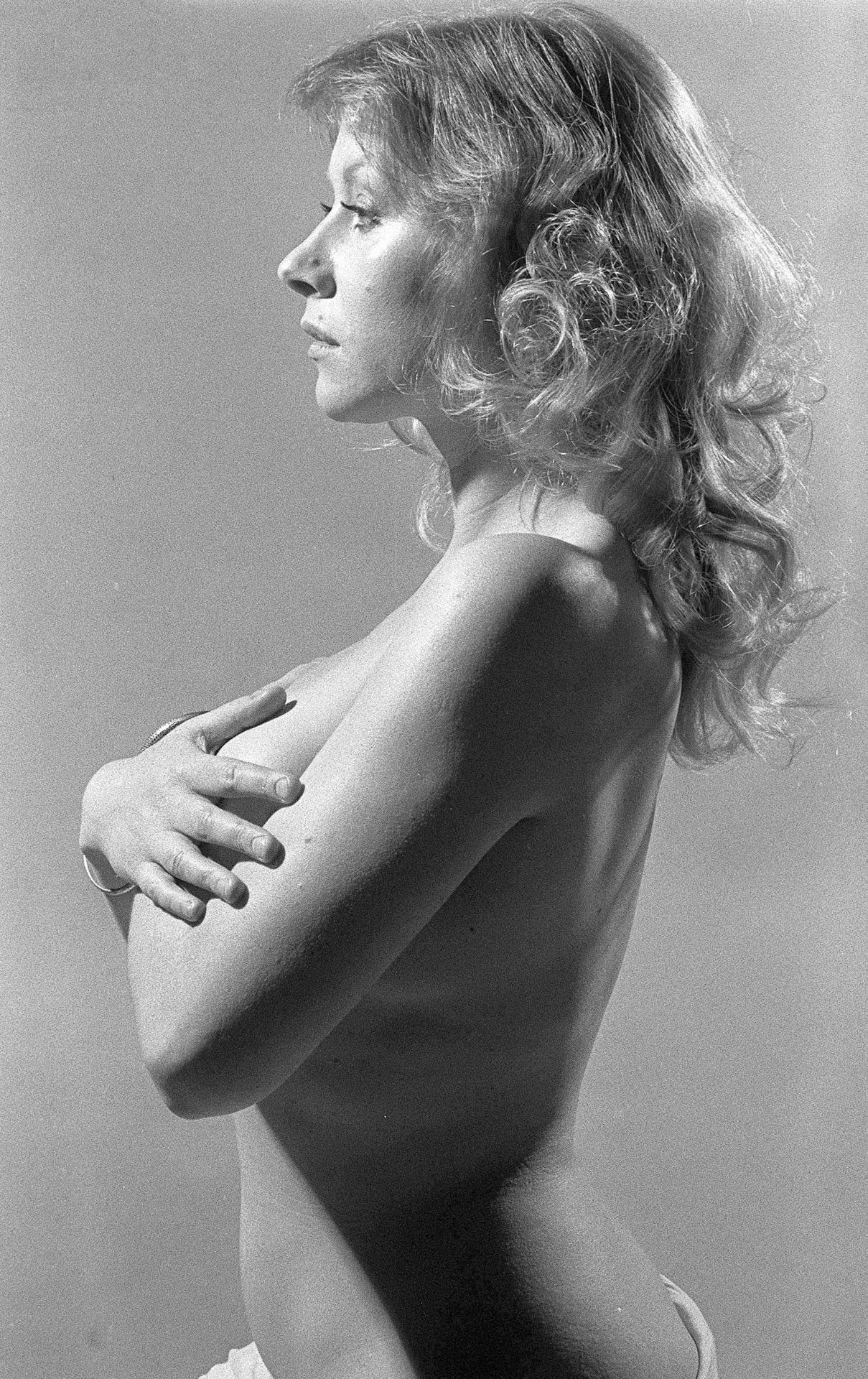 Helen Mirren nude. Photo - 28