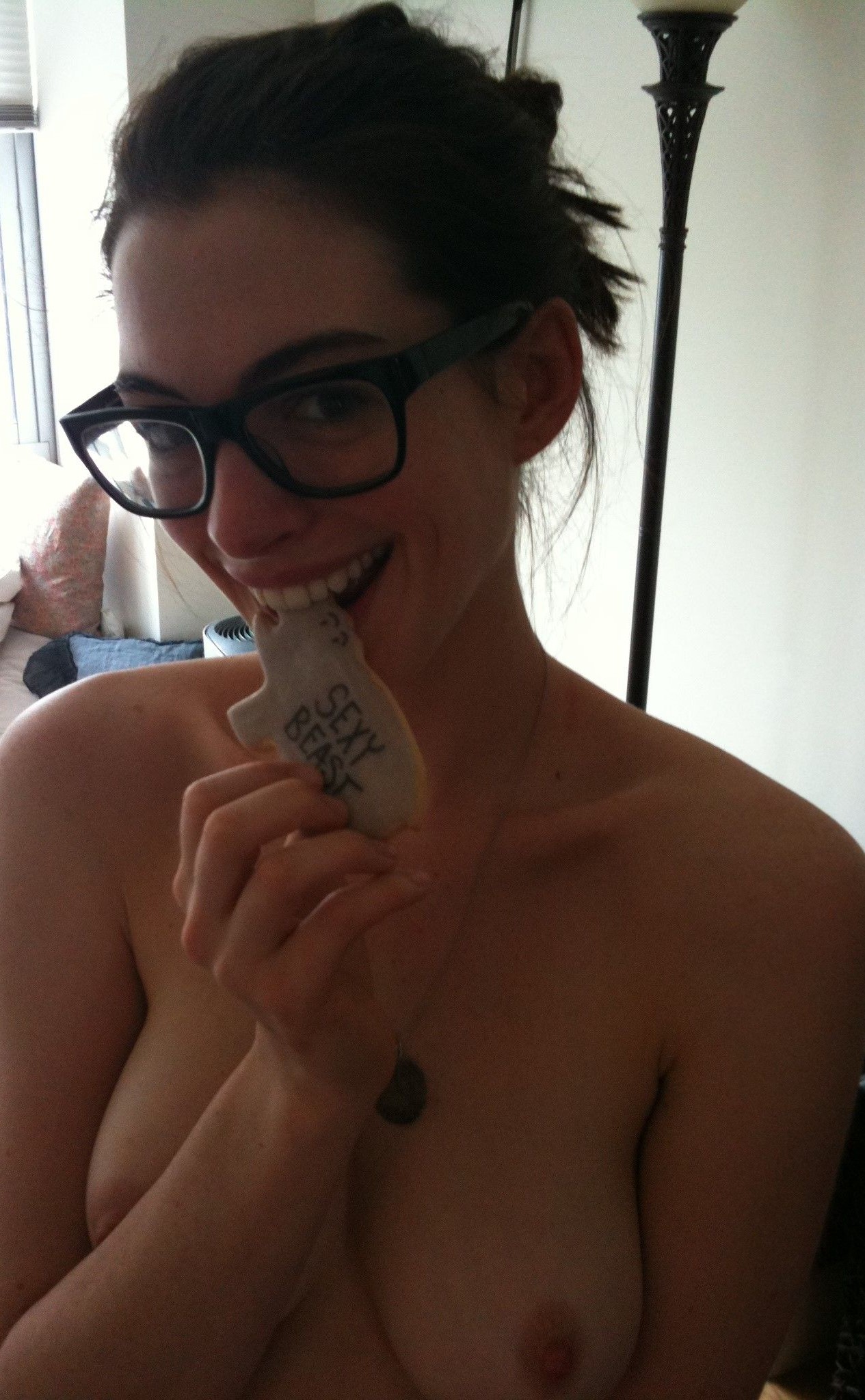 Anne Hathaway nude. Photo - 16