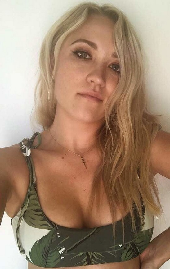 Emily Osment nude. Photo - 20